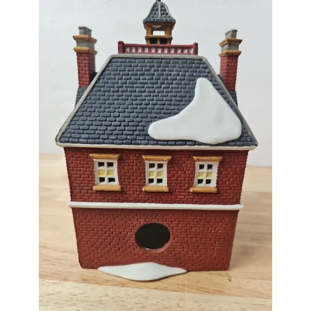Dept 56 Boarding & Lodging School #5810-6 Dickens' Village Series WLite Orig Box